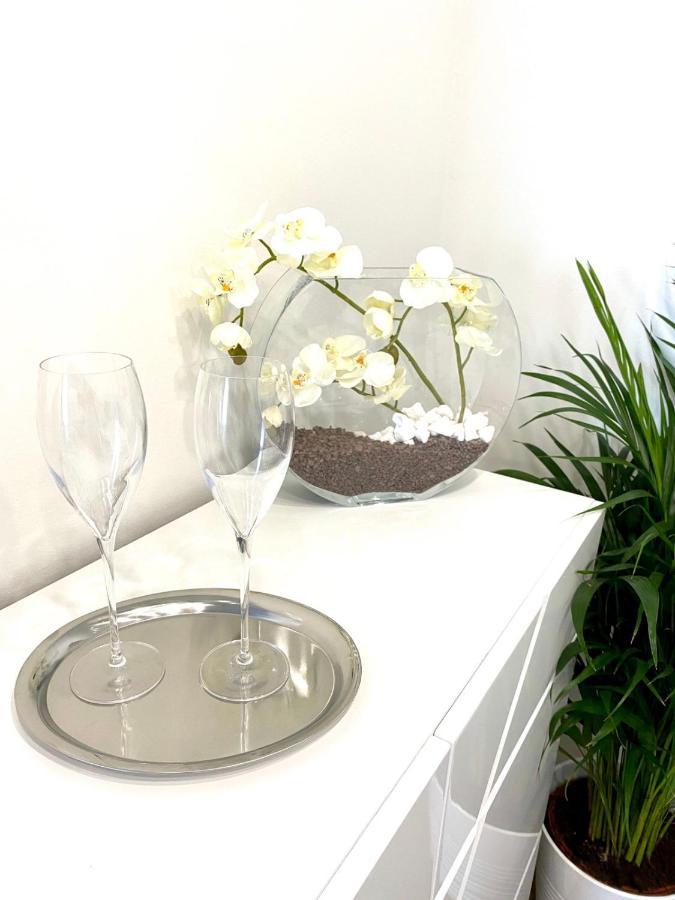 Die Oase - Luxurious Apartment Near The City Center With Free Parking Братислава Экстерьер фото