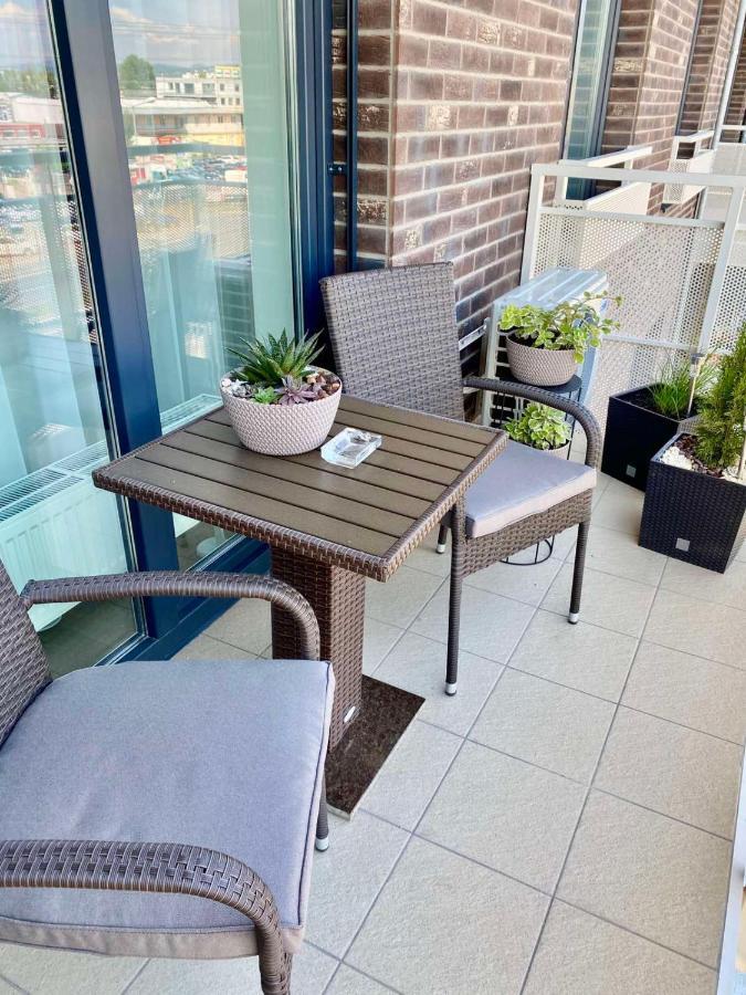 Die Oase - Luxurious Apartment Near The City Center With Free Parking Братислава Экстерьер фото